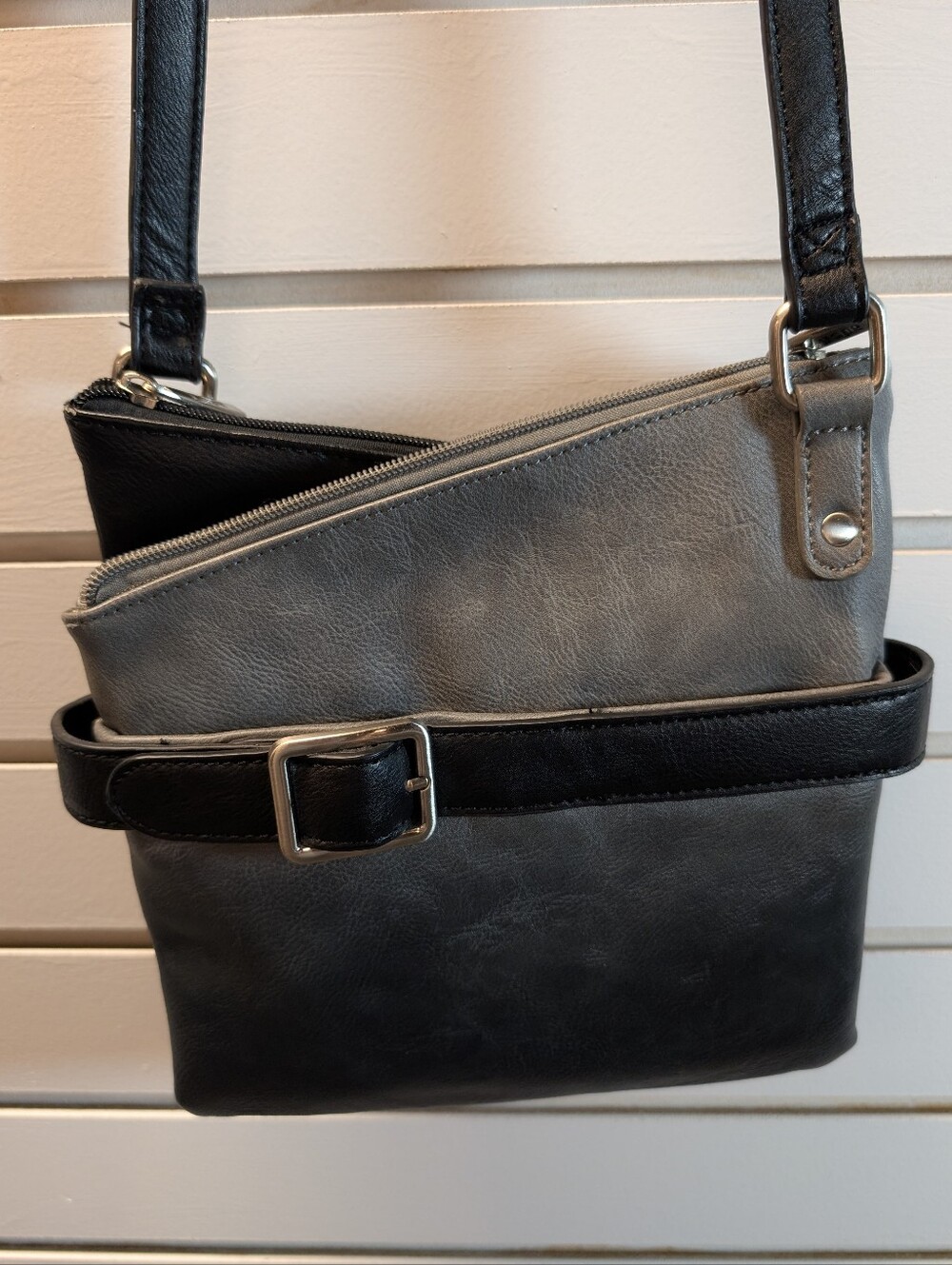 Espe Vegan Canadian Messenger Crossbody Bag Black Gradient Faux Leathe  NWOT